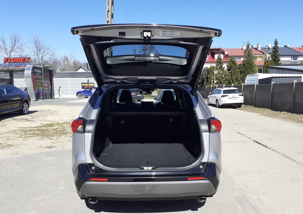 Toyota RAV4 cena 149800 przebieg: 74000, rok produkcji 2020 z Sierpc małe 497